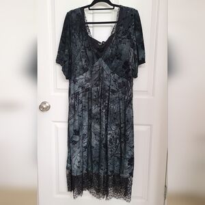 Vice Lace Trim Velour Midi Dress